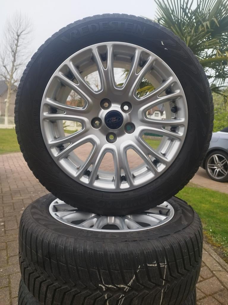 Pneus 205/55/R16 et jantes Ford d'origine +capteurs, Autos : Pièces & Accessoires, Pneus & Jantes, Pneus hiver, 16 pouces, Véhicule de tourisme