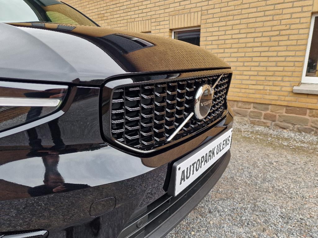 Volvo XC40 B3 Dark Plus Édition Limitée, Autos, Cuir et Alcantara, Euro 6, Entreprise, Noir