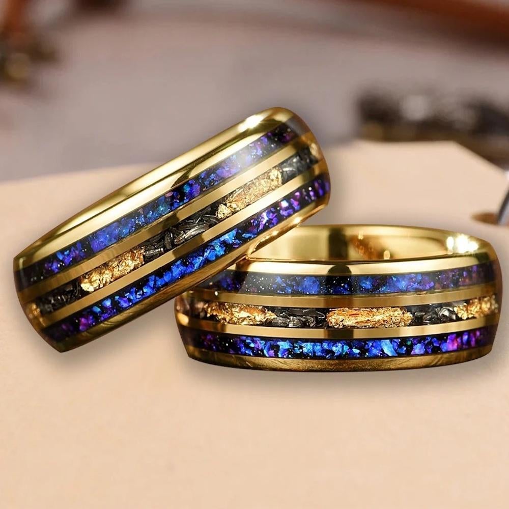 Trouwringen wolfraam Nicole - Goud kleur met kleurrijk opaal, Bijoux, Sacs & Beauté, Bagues, Neuf, Femme ou Homme, Or, Autres matériaux