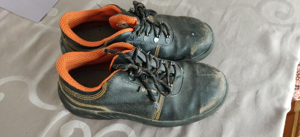 Chaussures de sécurité - taille 41, Enlèvement