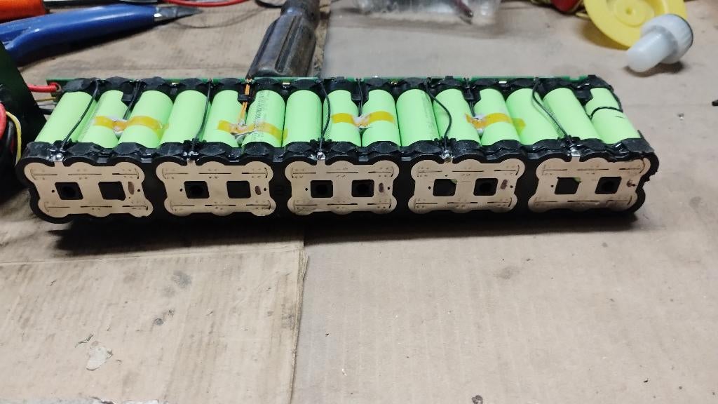 Réparation batterie de trottinette électrique, Enlèvement