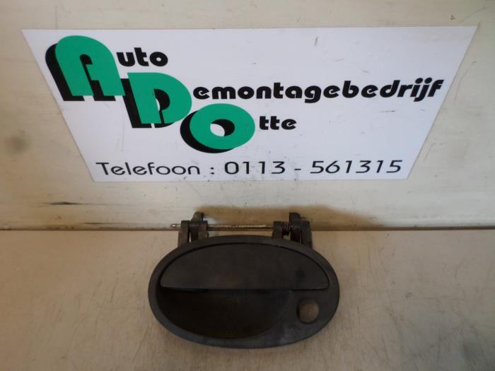 Poignée portière 2portes droite d'un Opel Combo (Combo 02-, -, Opel, Utilisé, -