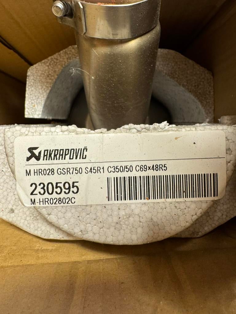 Akrapovic uitlaat, Ophalen, Gebruikt