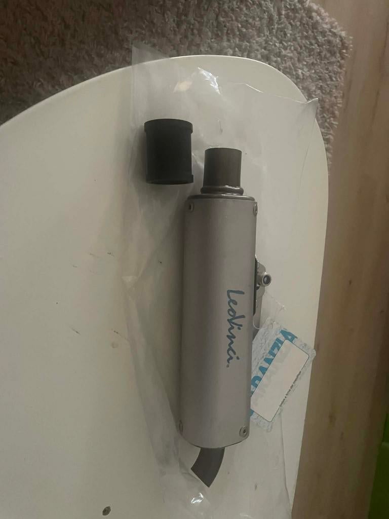 Leo 2 nos demper New old stock, Enlèvement ou Envoi