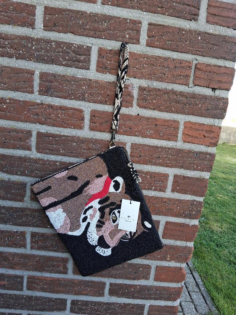 Clutch Essentiel Antwerp, Handtassen en Accessoires, Tassen | Damestassen, Zo goed als nieuw, Overige typen, Zwart, Ophalen of Verzenden