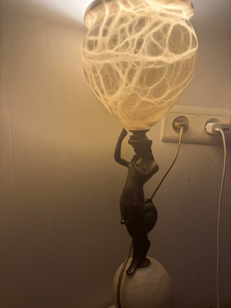 Lampe en marbre, Antiquités & Art, Enlèvement, Bronze