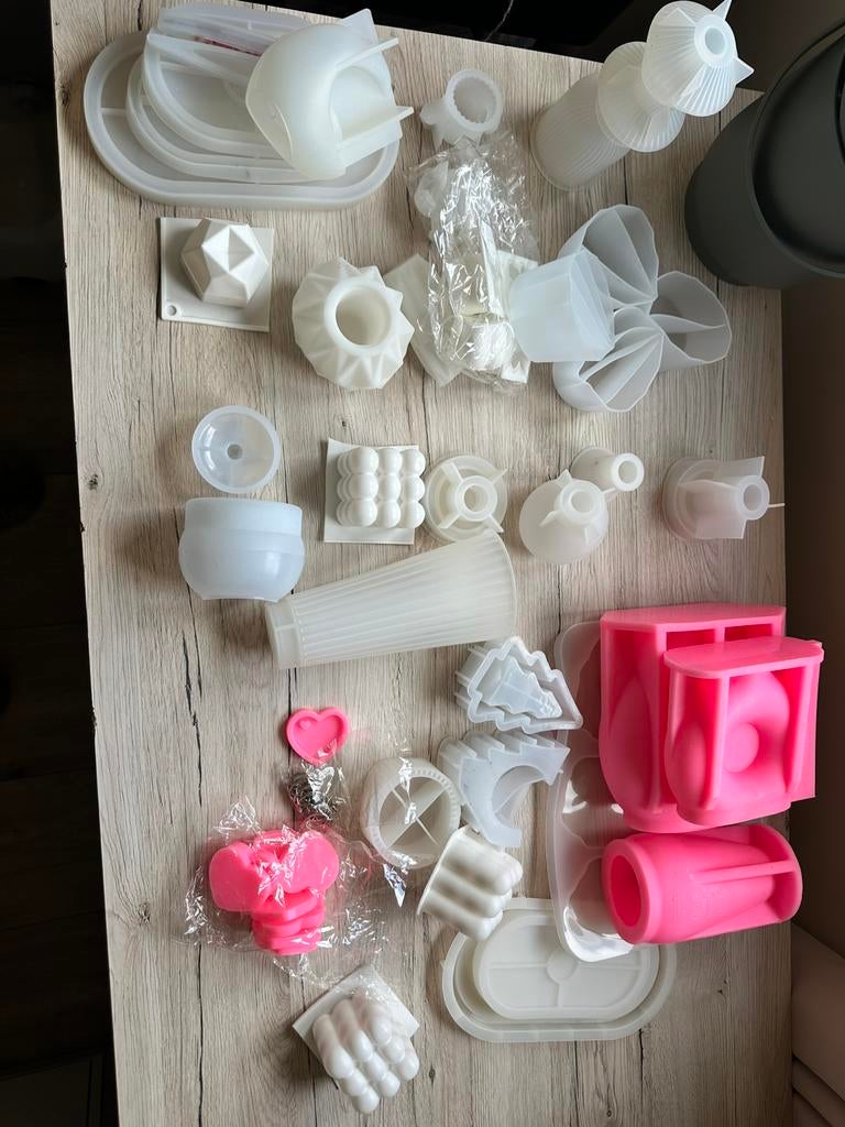 Mallen epoxy,kaarsen,keramiek, Hobby en Vrije tijd, Ophalen, Zo goed als nieuw