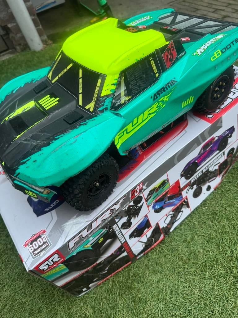 Arrma FURY 223S BLX Brushless 2WD Short Course Truck RTR, Ophalen, Zo goed als nieuw