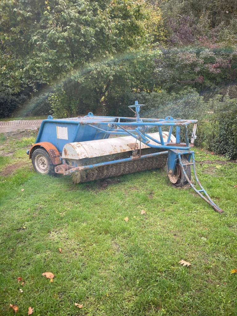 Veegmachine, Enlèvement, Comme neuf