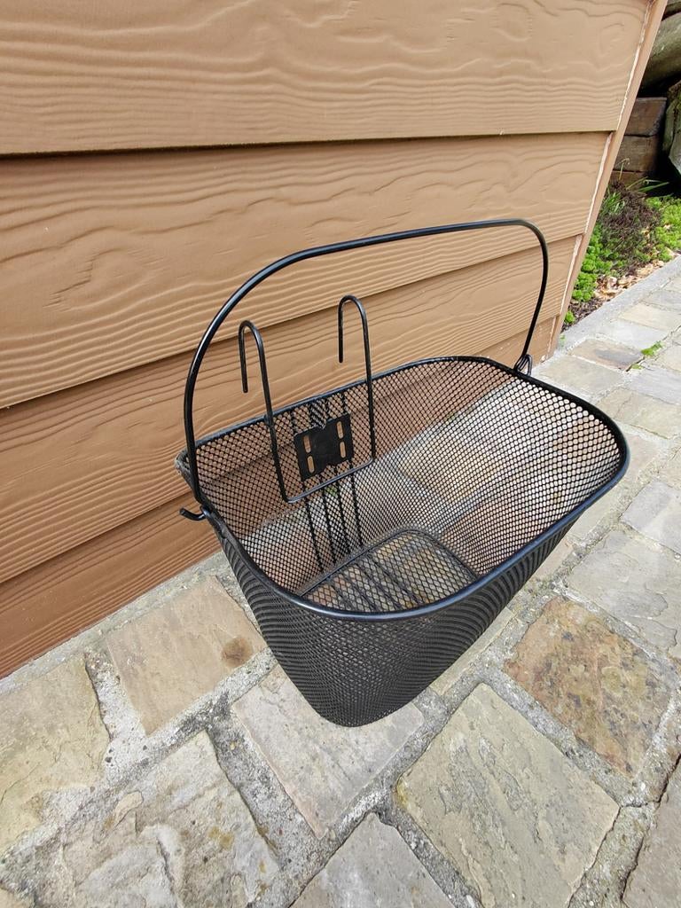 Metalen fietsmand voor aan stuur., Fietsen en Brommers, Fietsaccessoires | Fietsmanden, Ophalen, Fietsmand