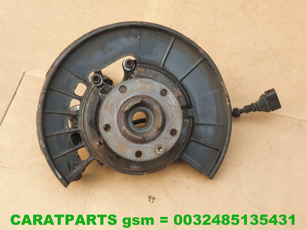 7P0505435A fus e d'essieu Touareg bo tier de roulement de ro, Porscheplatz 1
70435  Stuttgart, DE, Info@porsche.de, Utilisé, Audi