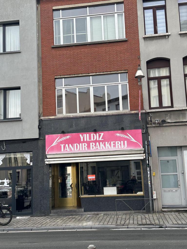 Bakkerij/winkel TE HUUR  in BERCHEM, Immo, 50 m² of meer, Antwerpen (stad)