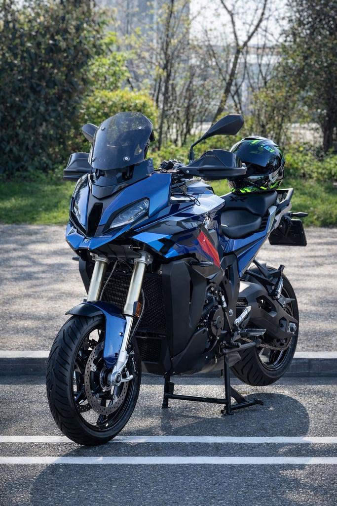 Bmw S1000xr 5000 km, Motos, Motos | BMW, Particulier, plus de 35 kW, 4 cylindres, Permis Moto A, ABS, Régulateur de vitesse, Amortisseurs réglables électroniquement