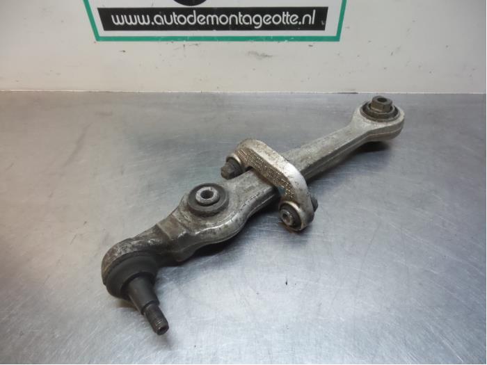 Bras de suspension avant gauche d'un Volkswagen Passat (Pass, Volkswagen, -, 3 mois de garantie, Utilisé