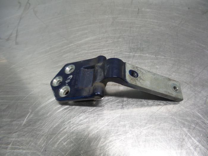 Scharnier deur rechts-achter van een Volkswagen Caddy (Caddy, Auto-onderdelen, Gebruikt, -, Volkswagen, -