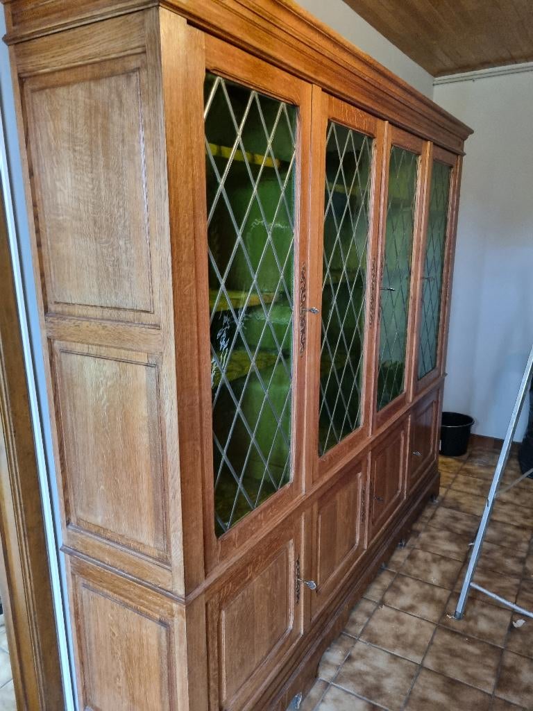 Antieke Boekenkast, Ophalen