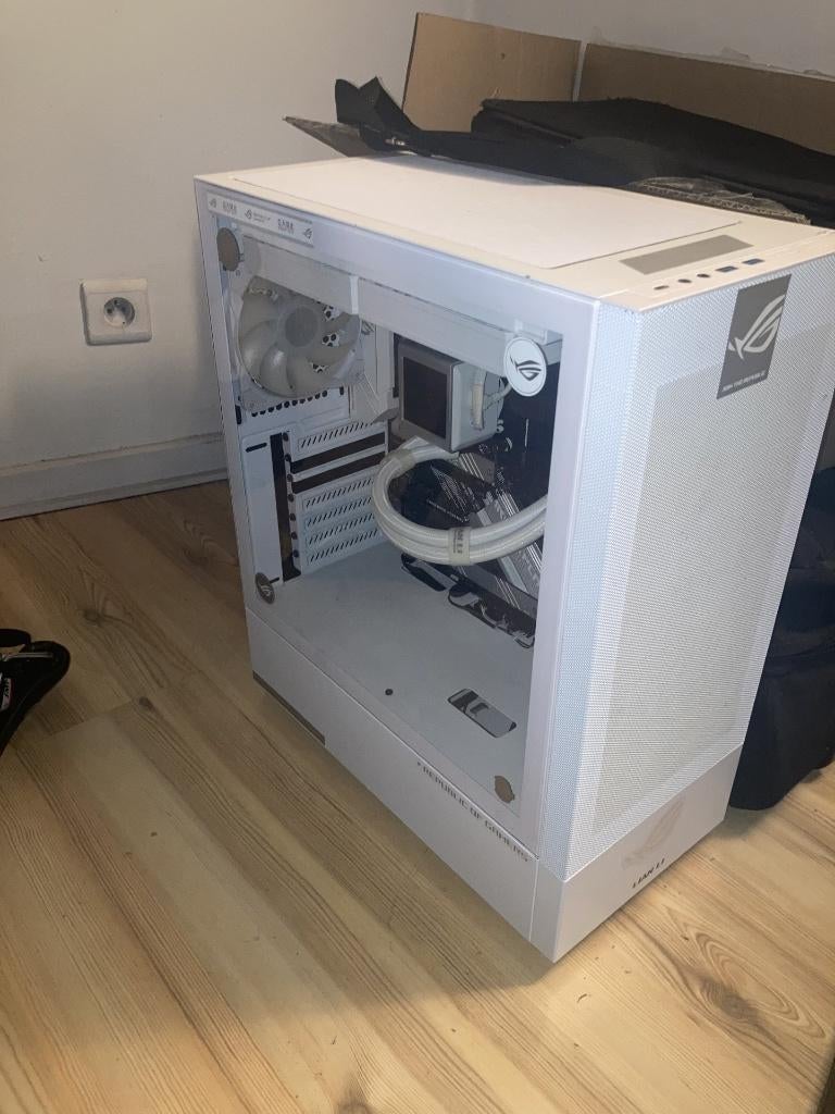 Game computer AMD 5 Ryzen 5600G 32GB RAM Nvidia 1660 Ti, 1 joueur, À partir de 12 ans, Virtual Reality, Course et Pilotage