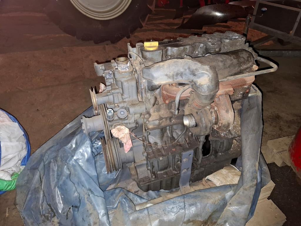 Moteur Deutz pour pièces, Articles professionnels