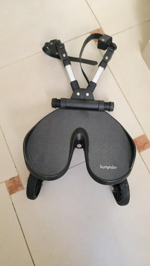 Planche à roulettes Bumprider + attaches poussette, Enfants & Bébés, Poussettes & Combinaisons, Comme neuf, Poussette, Autres marques