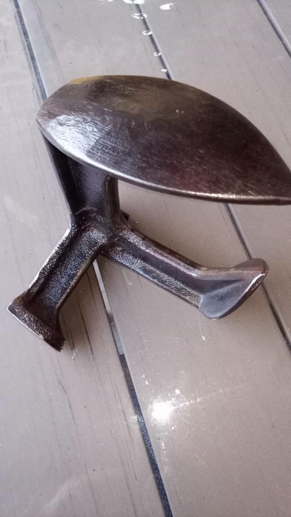 Antiek gietijzeren schoenmakers leest, Ophalen