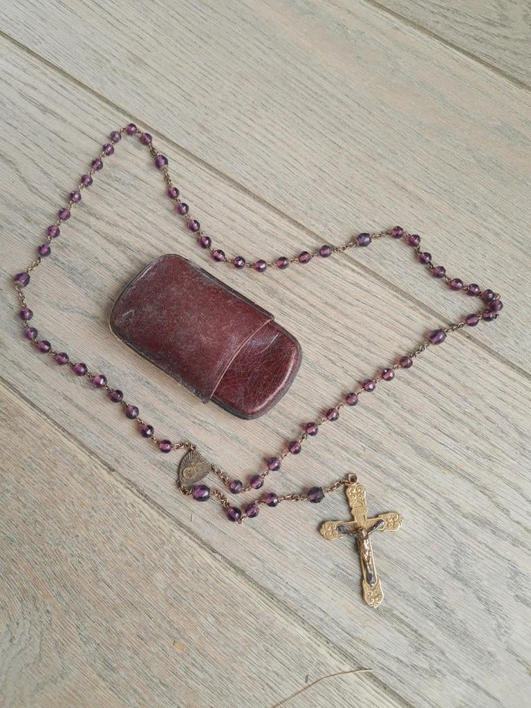 Mooie mauve paternoster met bijhorend lederen zakje, Ophalen of Verzenden, Zo goed als nieuw