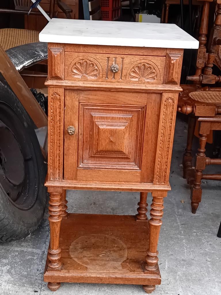 Table de chevet en chêne massif, 70 cm ou plus, Moins de 45 cm, Enlèvement, Utilisé