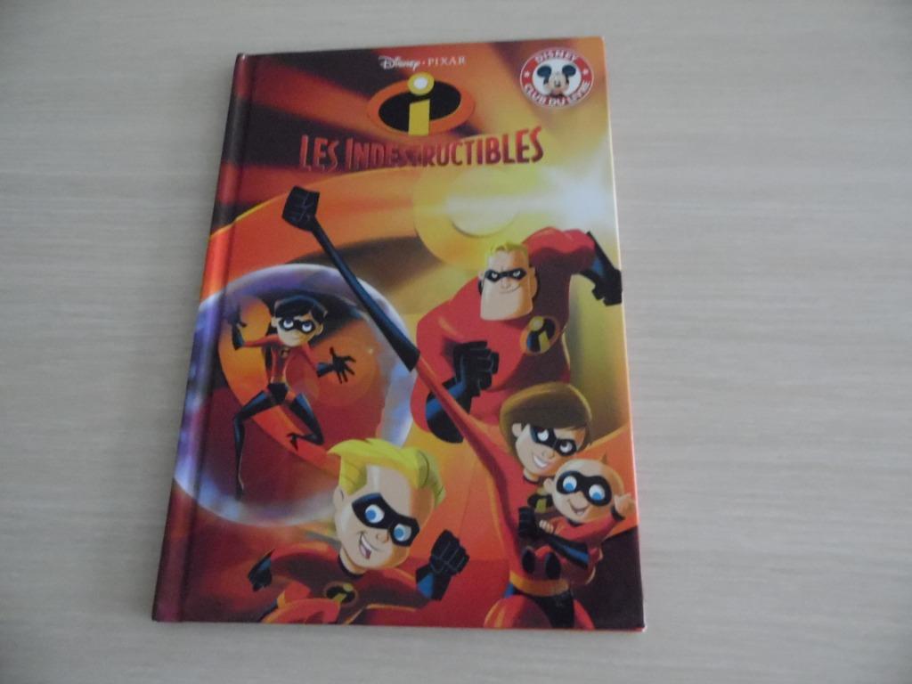 LES INDESTRUCTIBLES         MICKEY CLUB DU LIVRE, Garçon ou Fille, Enlèvement ou Envoi, Comme neuf, Contes (de fées)