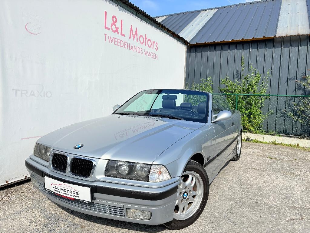 BMW 318i Cabrio (model E36) Oldtimer Topstaat!, Auto's, BMW, 4 zetels, Achterwielaandrijving, 4 cilinders, Cabriolet