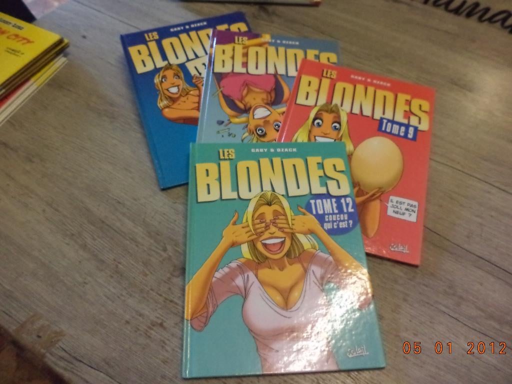 av bd les blondes 2.00 euro la bd, Livres, BD, Comme neuf, Plusieurs BD, Enlèvement ou Envoi