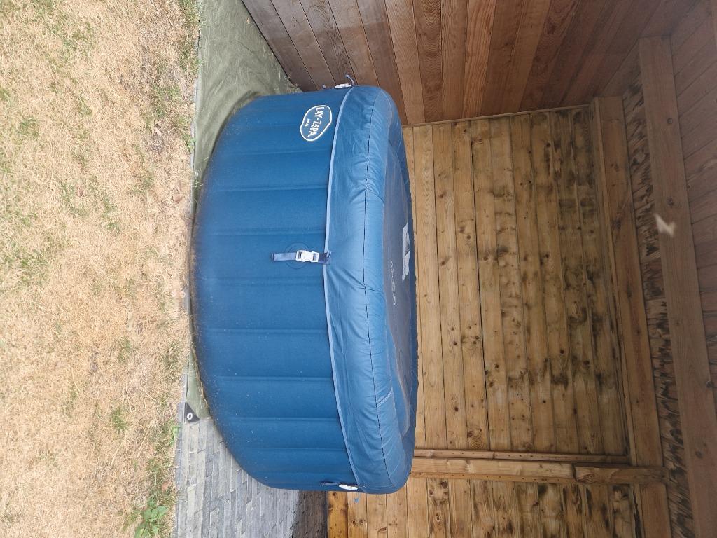 jacuzzi, Jardin & Terrasse, Bains à remous et Spas, Enlèvement, Comme neuf, Pompe, Gonflable