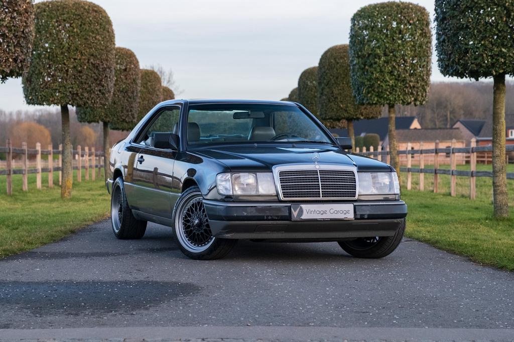 Mercedes-Benz 230CE Coupé, Auto's, 4 zetels, Achterwielaandrijving, 4 cilinders, 2300 cc