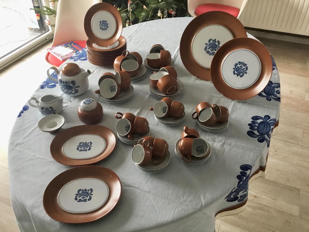Villeroy en Boch 7-delig theeservies Chekiang + tafelkleed, Antiek en Kunst, Antiek | Servies los, Ophalen