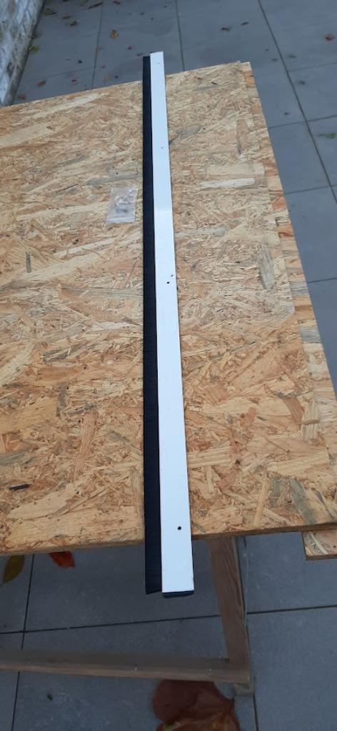 deurstrip tochtstrip 1M voor buitendeur voordeur achterdeur, Doe-het-zelf en Bouw, Deuren en Vliegenramen, Buitendeur, Ophalen of Verzenden