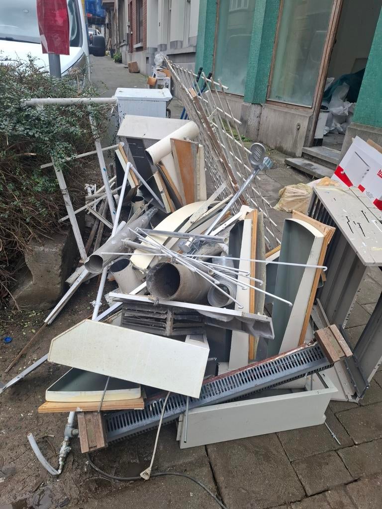 Bonjour je suis Ferrailleur GSM 0485 04 01 29, Enlèvement