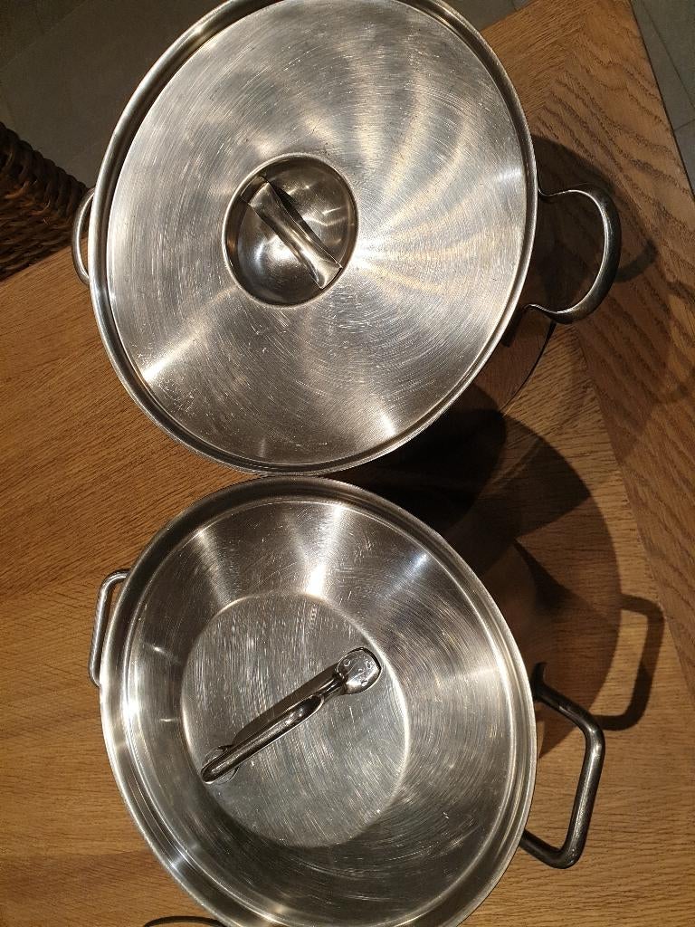 2 kookpotten, Maison & Meubles, Cuisine | Casseroles & Poêles, Utilisé, Plaque céramique, Enlèvement