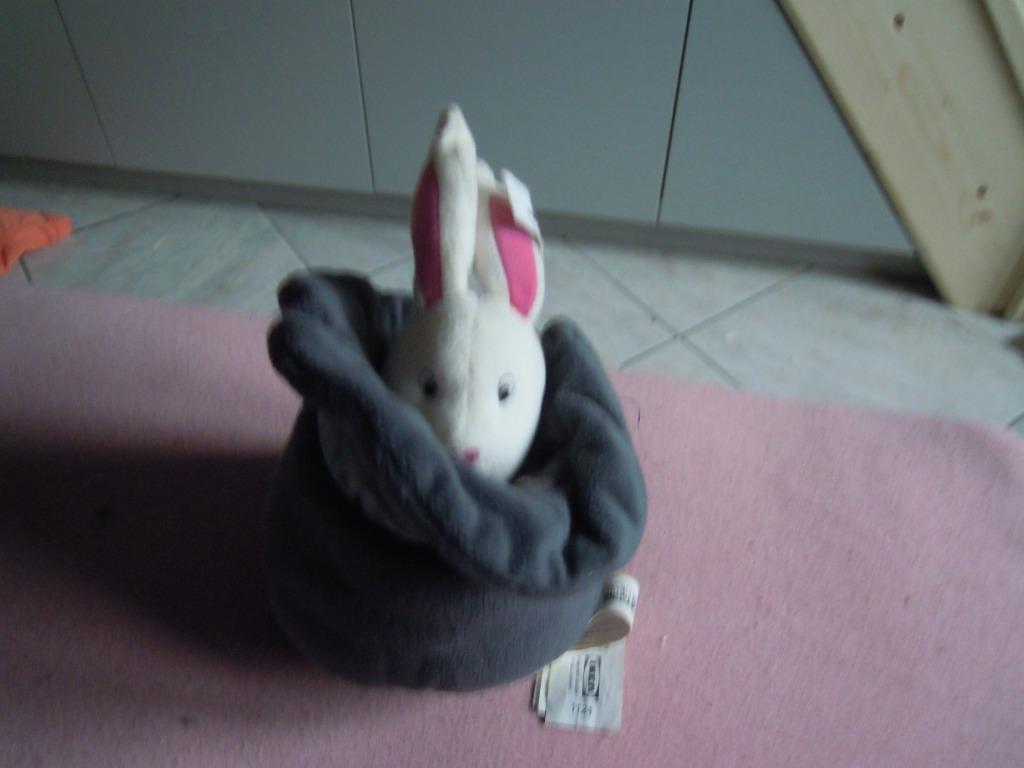 knuffel muziekdoosje ikea konijn in hoed(dec22), Enlèvement ou Envoi, Comme neuf, Lapin