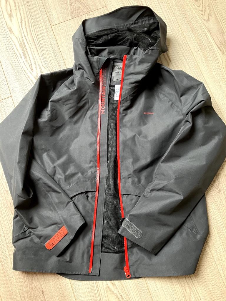 Imperméable quechua pour garçon 12-13 ans, Caravanes & Camping, Enlèvement, Neuf, Imperméable, Kinderen