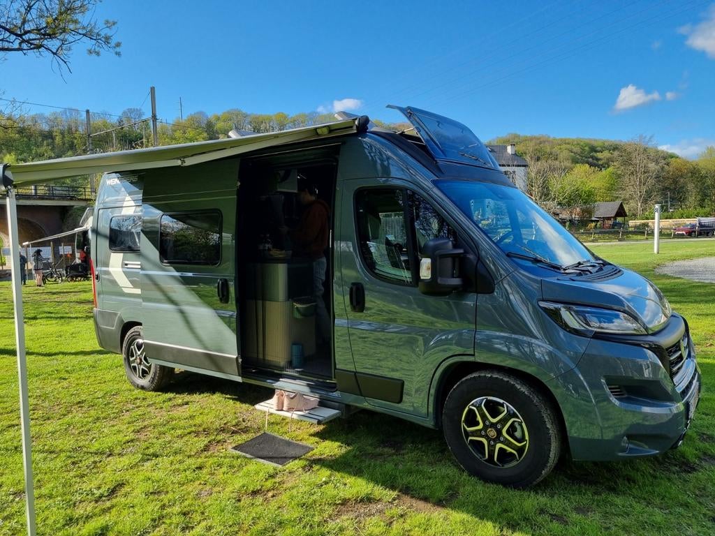Nieuwe camper te koop wegens gezondheid, Caravans en Kamperen, Mobilhomes, Automaat, Chemisch toilet, Fiat, Koelkast