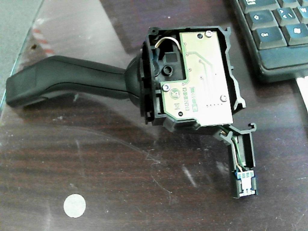 Commodo d'essuie-glace Golf 5 PLUS Phase 1 1.9TDI (157), Auto-onderdelen, Overige Auto-onderdelen, Gebruikt, Ophalen of Verzenden