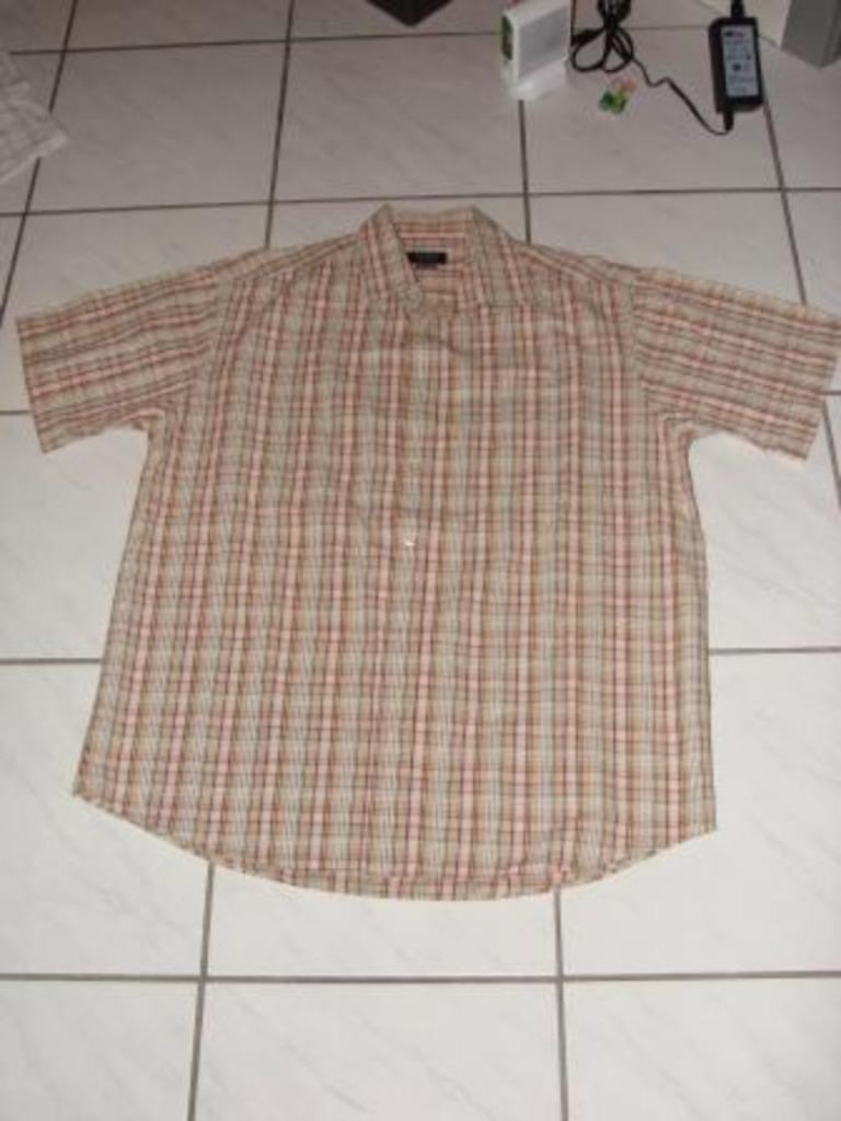 Bruin hemd met korte mouwen 41/42, Bruin, E5 mode, Ophalen of Verzenden, Halswijdte 41/42 (L)