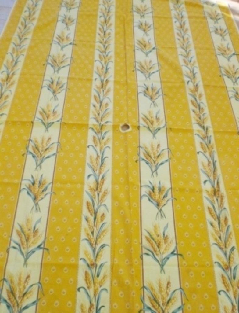Grande Nappe d'été rect. 140x253 + trou pour parasol Impec, Enlèvement ou Envoi, Comme neuf, Jaune, Nappe ou Toile cirée