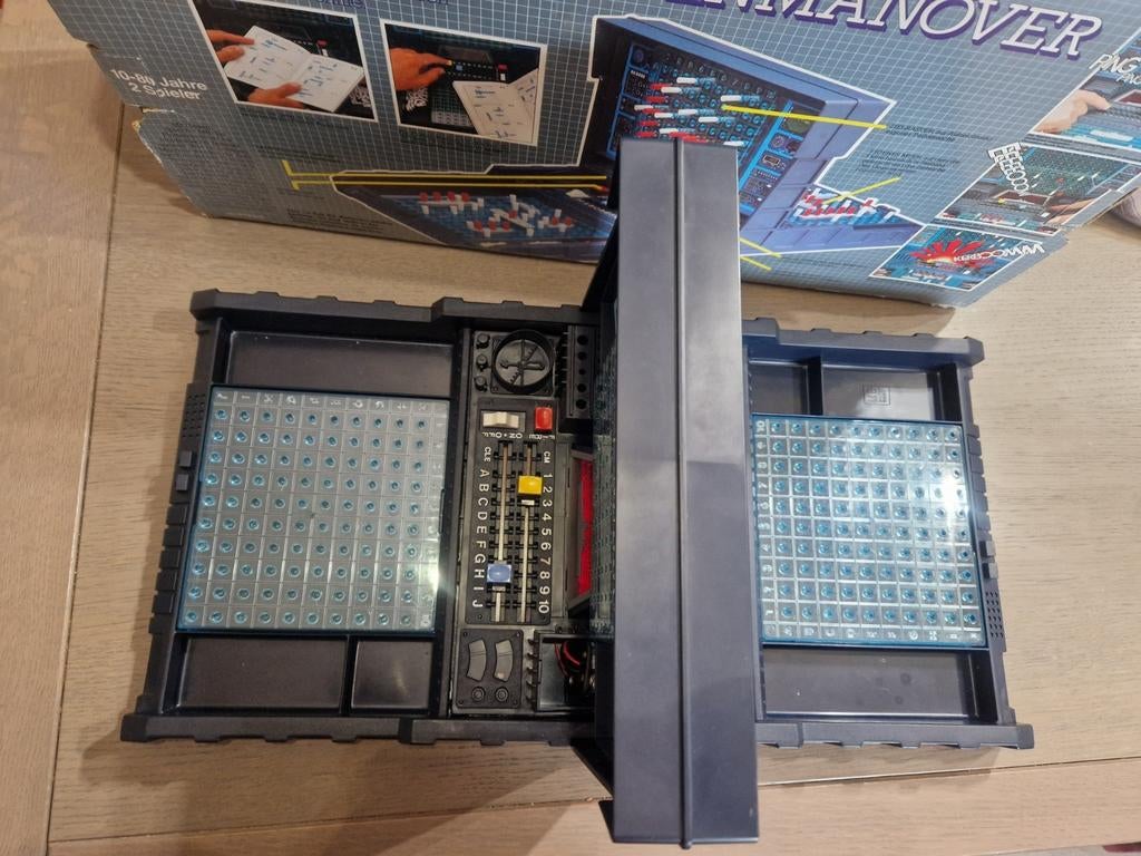 Jeux "Touché-Coulé" - ancien, Enlèvement, Comme neuf