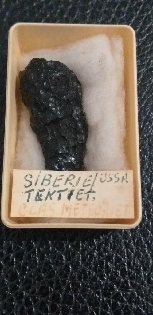 Siberie/USSR "Tektiet", Verzamelen, Mineralen en Fossielen, Ophalen of Verzenden