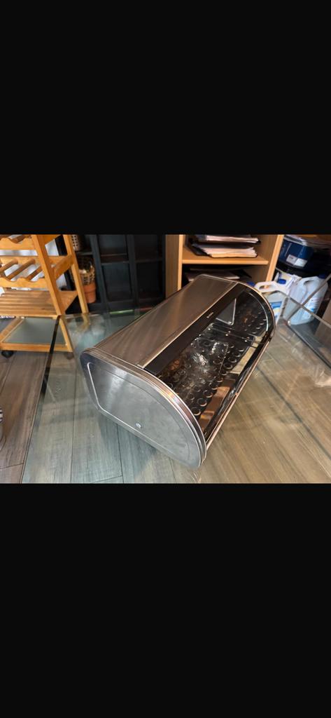 Panier a pain, Enlèvement, Comme neuf