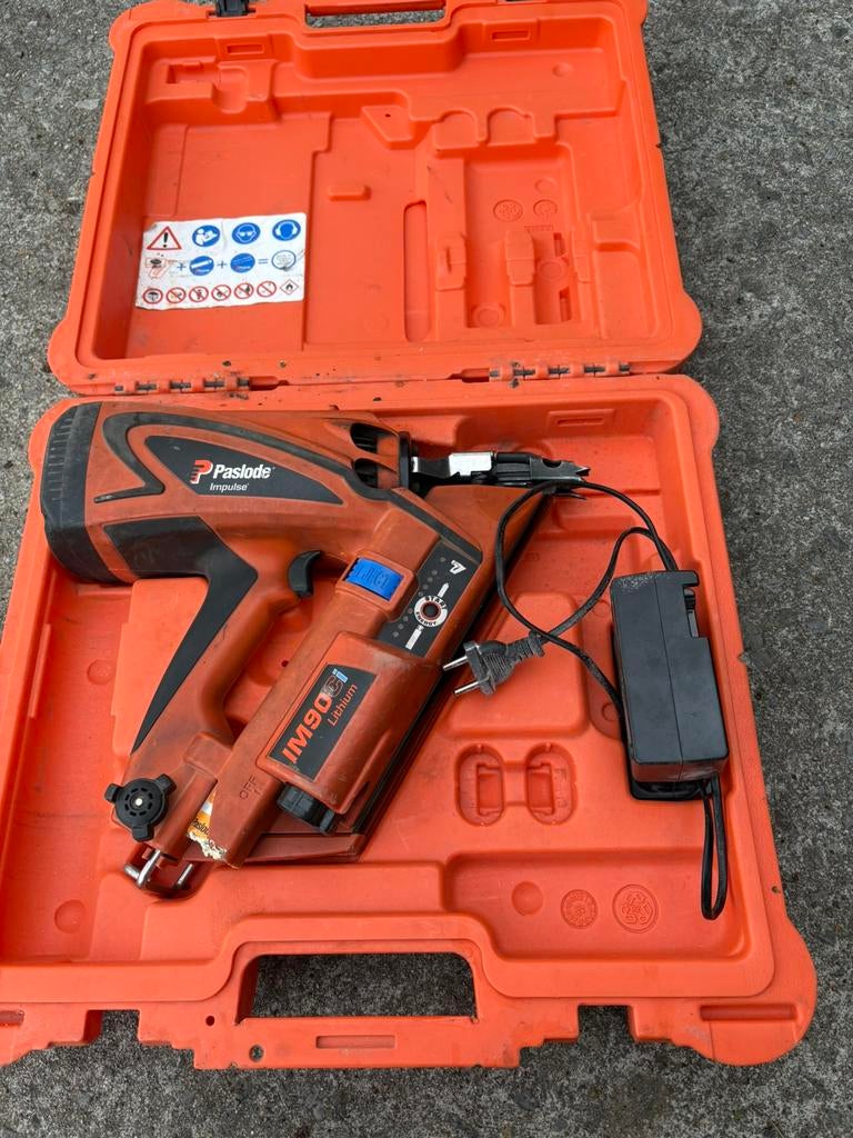 Paslode im90ci, Ophalen, Zo goed als nieuw