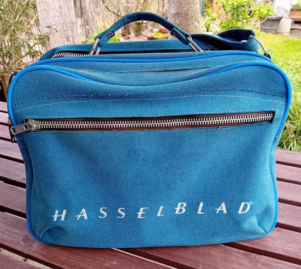 Hasselblad vintage canvas tas + lot cameras, accessoires., Ophalen