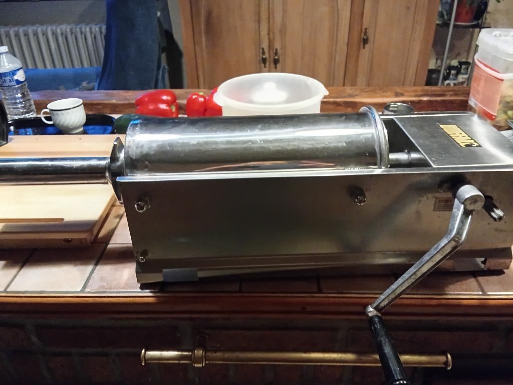 Boureuse à saucisse gris chrome, Enlèvement, Utilisé, Mélangeur