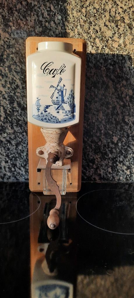 hang-koffiemolentje handbediend, in prima staat, Ophalen