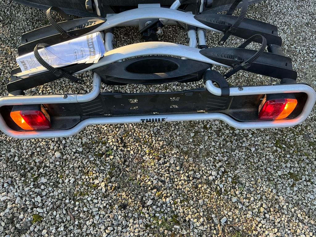 Thule fietsendrager, Auto diversen, Fietsendragers, Ophalen, Gebruikt, Brede banden, 2 fietsen