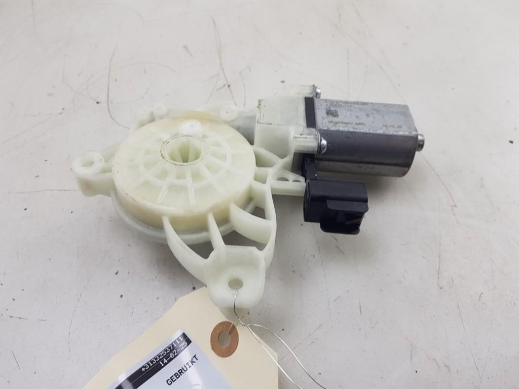 MOTEUR LEVE VITRE ELECTRIQUE Puma (|L1TB14553BE|2682134|), Utilisé, Ford